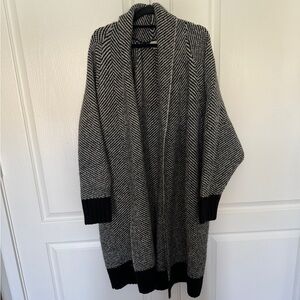Oversized cocoon houndstooth sweater